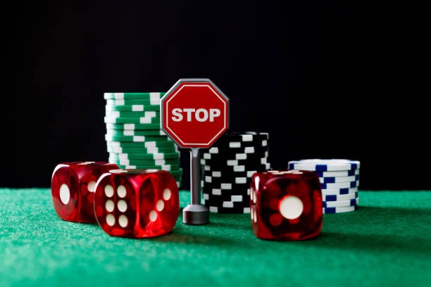 koitoto com platform interface showing slot games and live-dealer tables
